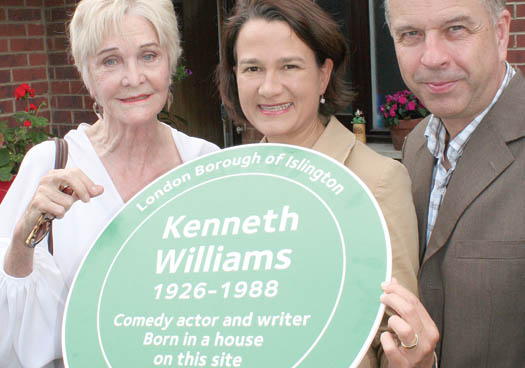 What a proposal! – As plaque is unveiled to Carry On Star Kenneth Williams, actress Sheila Hancock reveals how he asked her to marry him news02_5