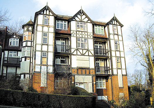 Holly Lodge flats could go as Labour ‘break promises’ on Council sell-offs news072910_01_0
