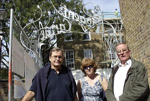British Waterway scheme slammed by angry residents inews091010_09