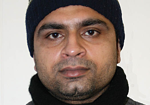 Off-licence denies illegal sales – Booty Food and Wine owner Mohammed Kashif caught by police news06011_09