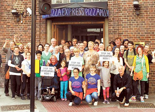 Rally urges inspectors to save Prince of Wales Road building news092911_05