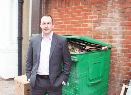 Irate resident shows casual rubbish disposal on website from CCTV close to his home news01a_0