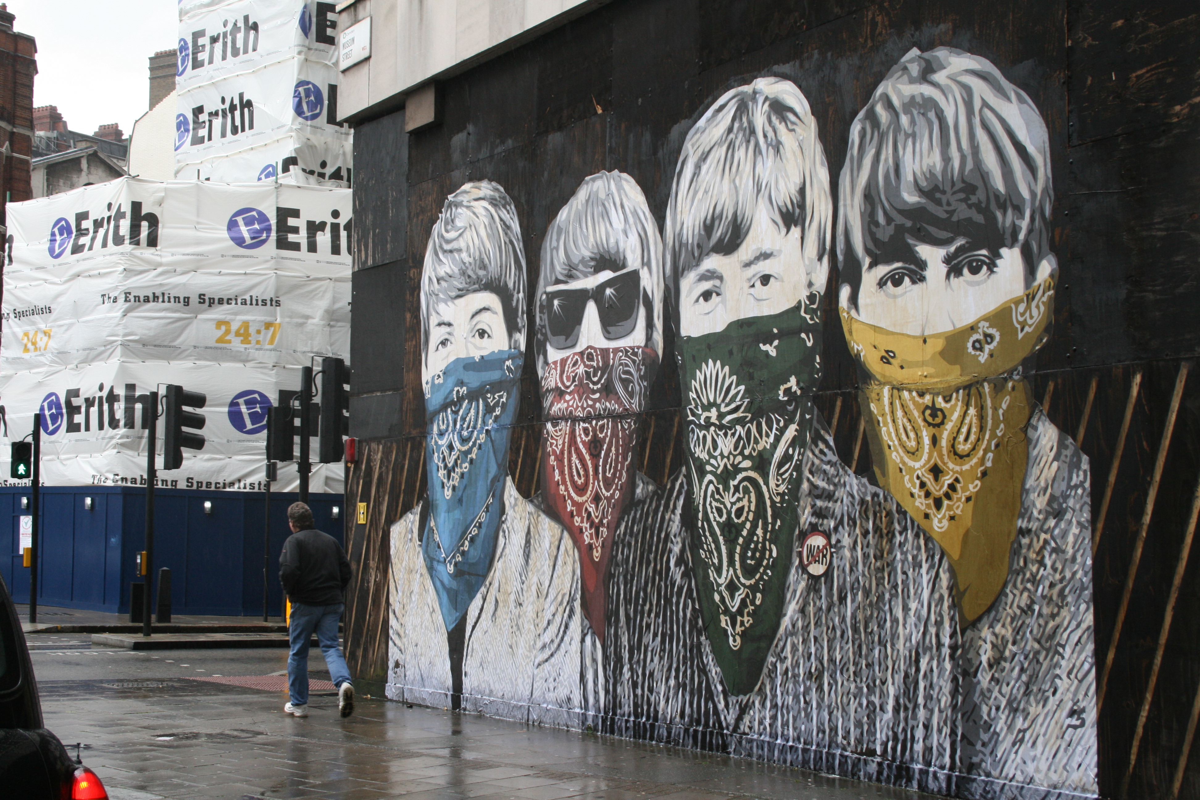 French street artist Mr Brainwash rumoured to be behind mural of