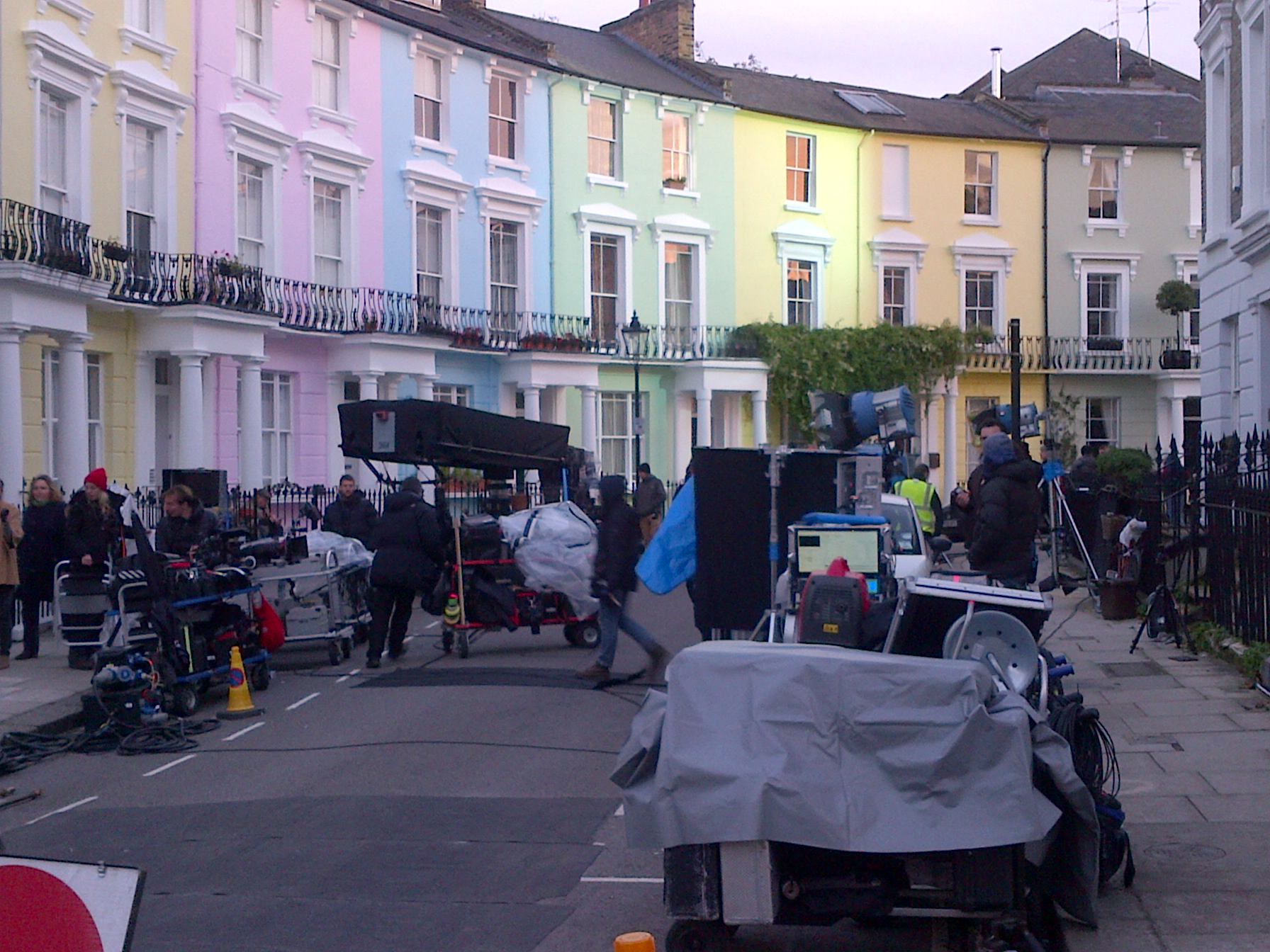 Nicole Kidman among stars turning deepest, darkest Primrose Hill into Paddington Bear film set IMG-20131113-00744