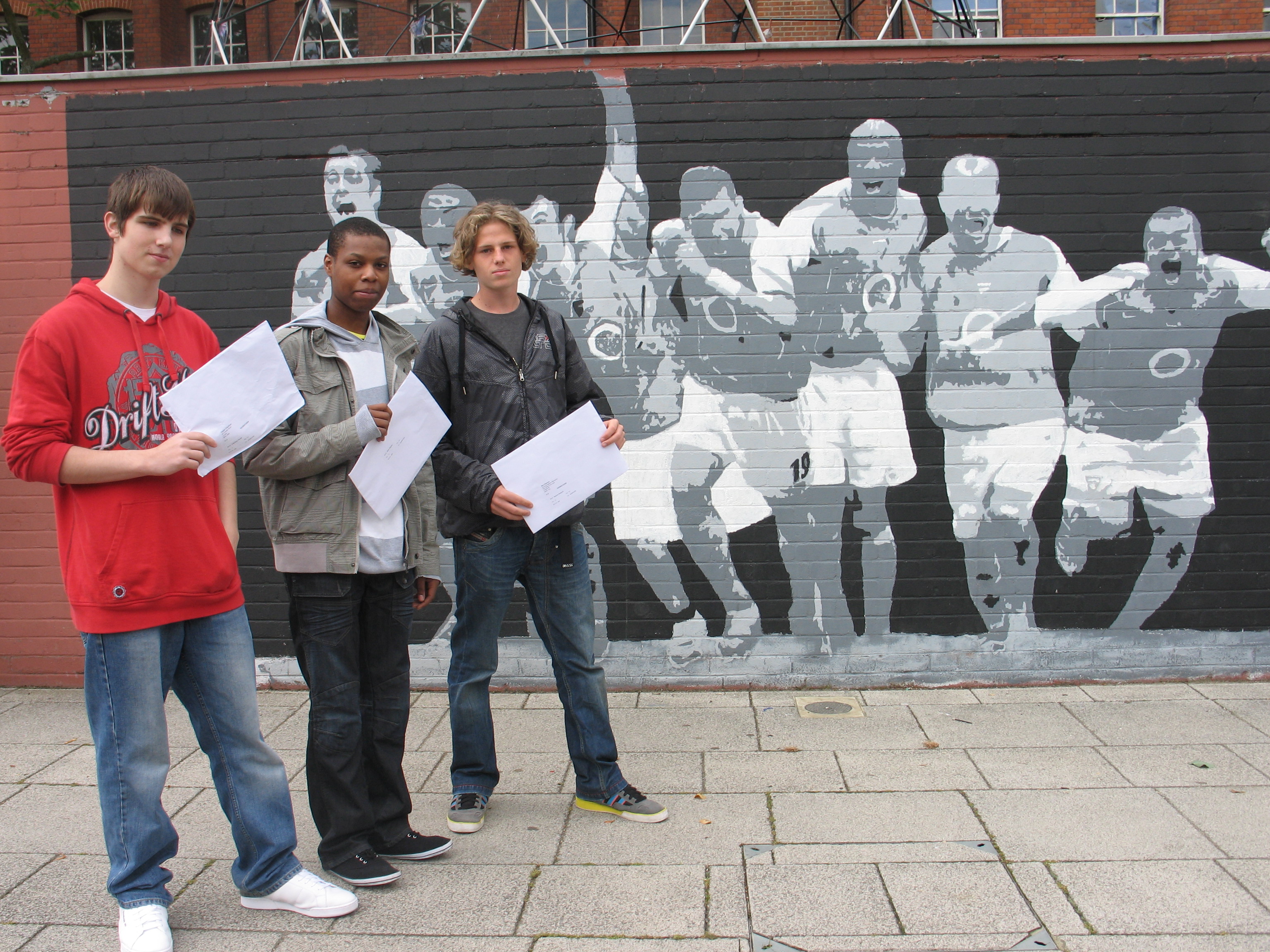 What’s wrong with Arsenal? Hampstead School pupils want mural of footballers removed IMG_9751