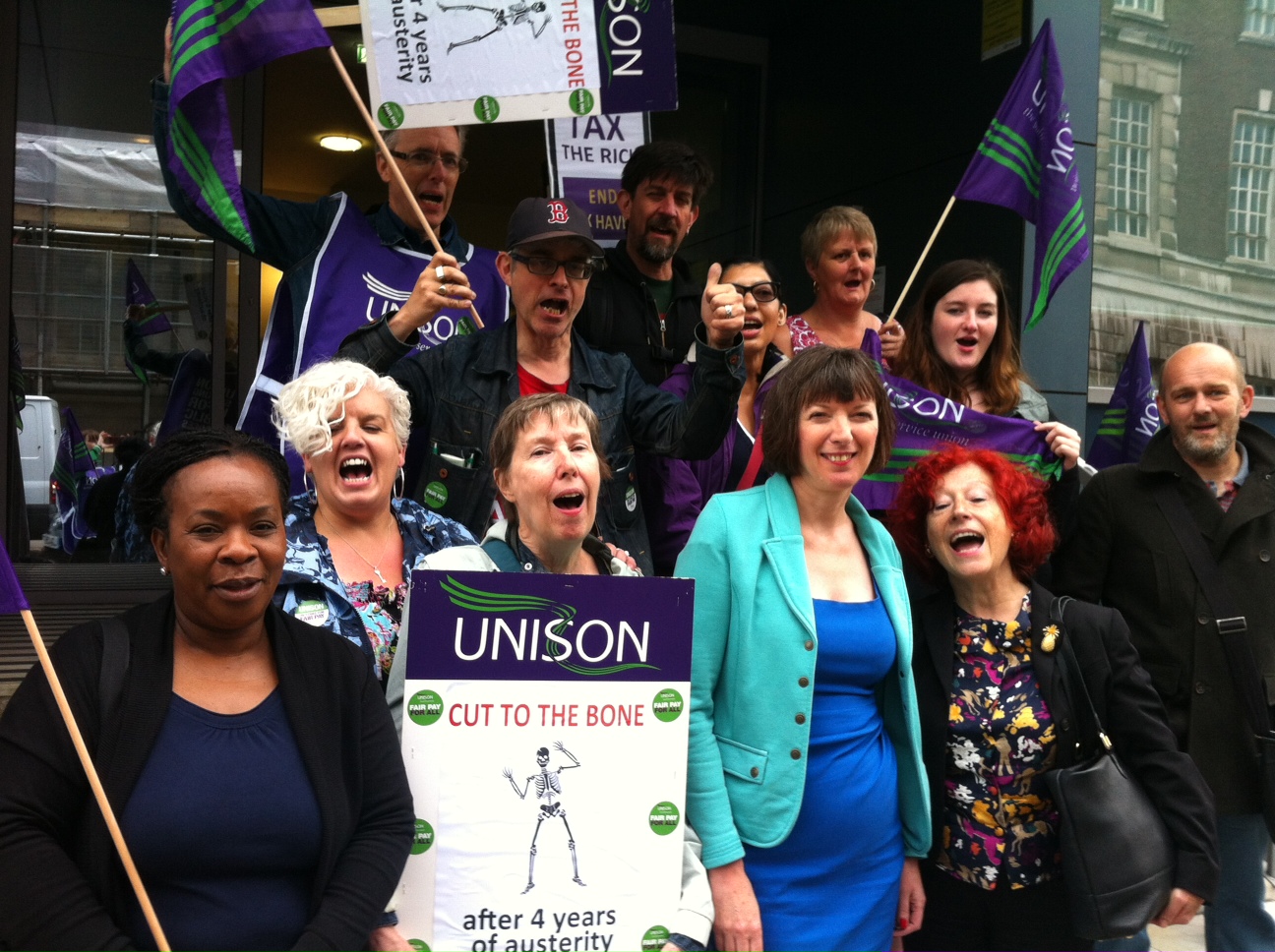 TUC general secretary Frances O’Grady joins Camden picket line as public sector staff go on strike photo_4