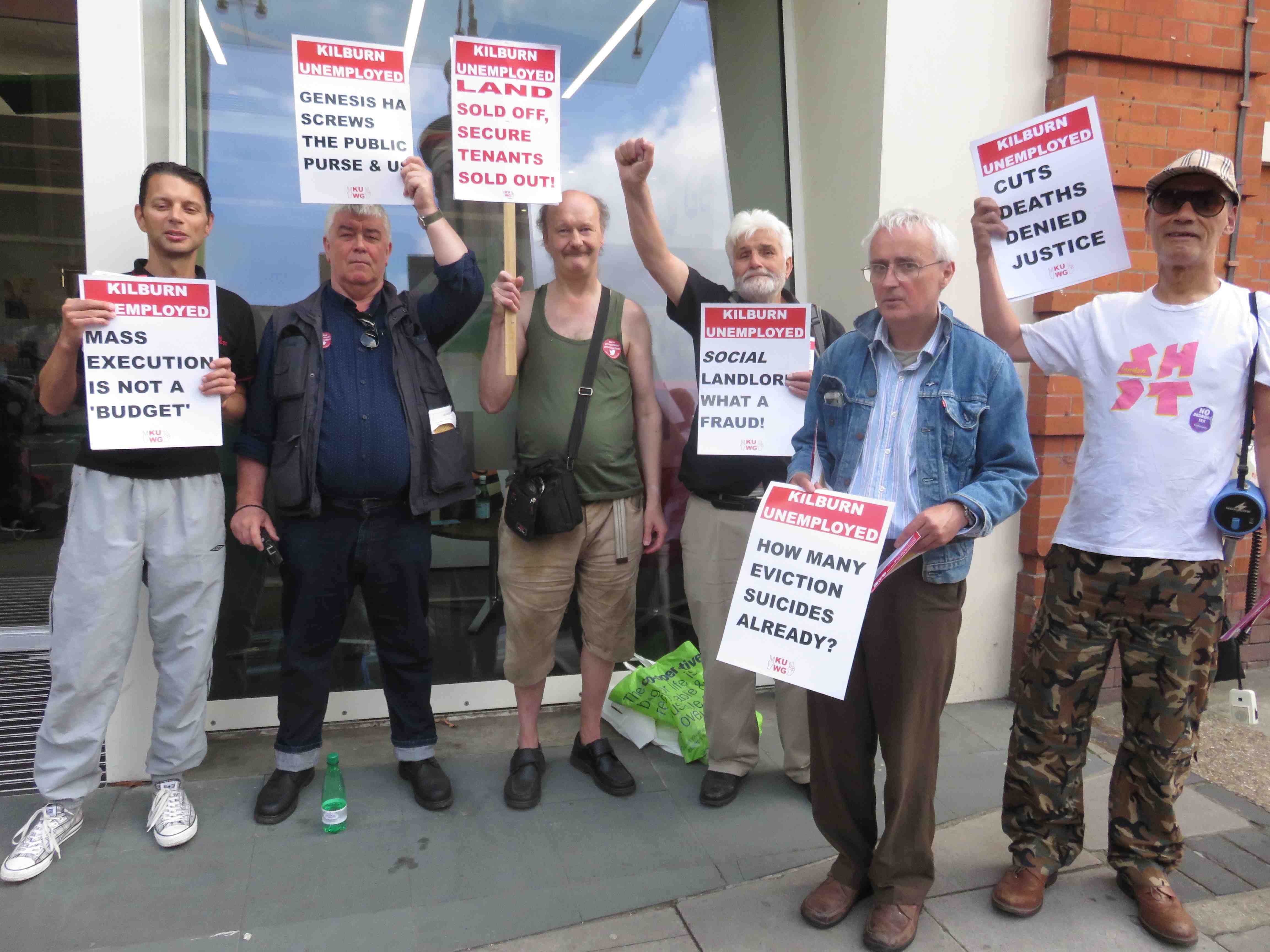 Activists picket social housing landlords over boss’s ‘private’ homes comments web_35