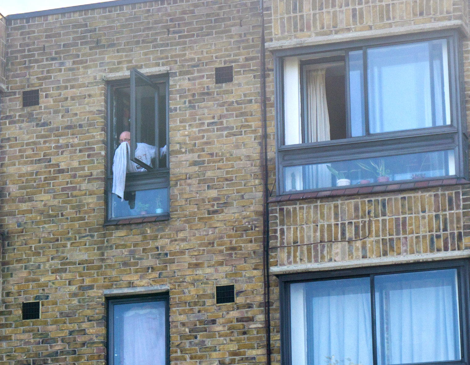 Witness to Camden Town fire death tragedy says neighbour had ‘no option