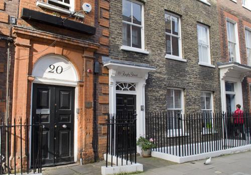 For rent: Scene of Ted Hughes and Sylvia Plath’s first night 18 Rugby Street Ted Hughes Sylvia Piath