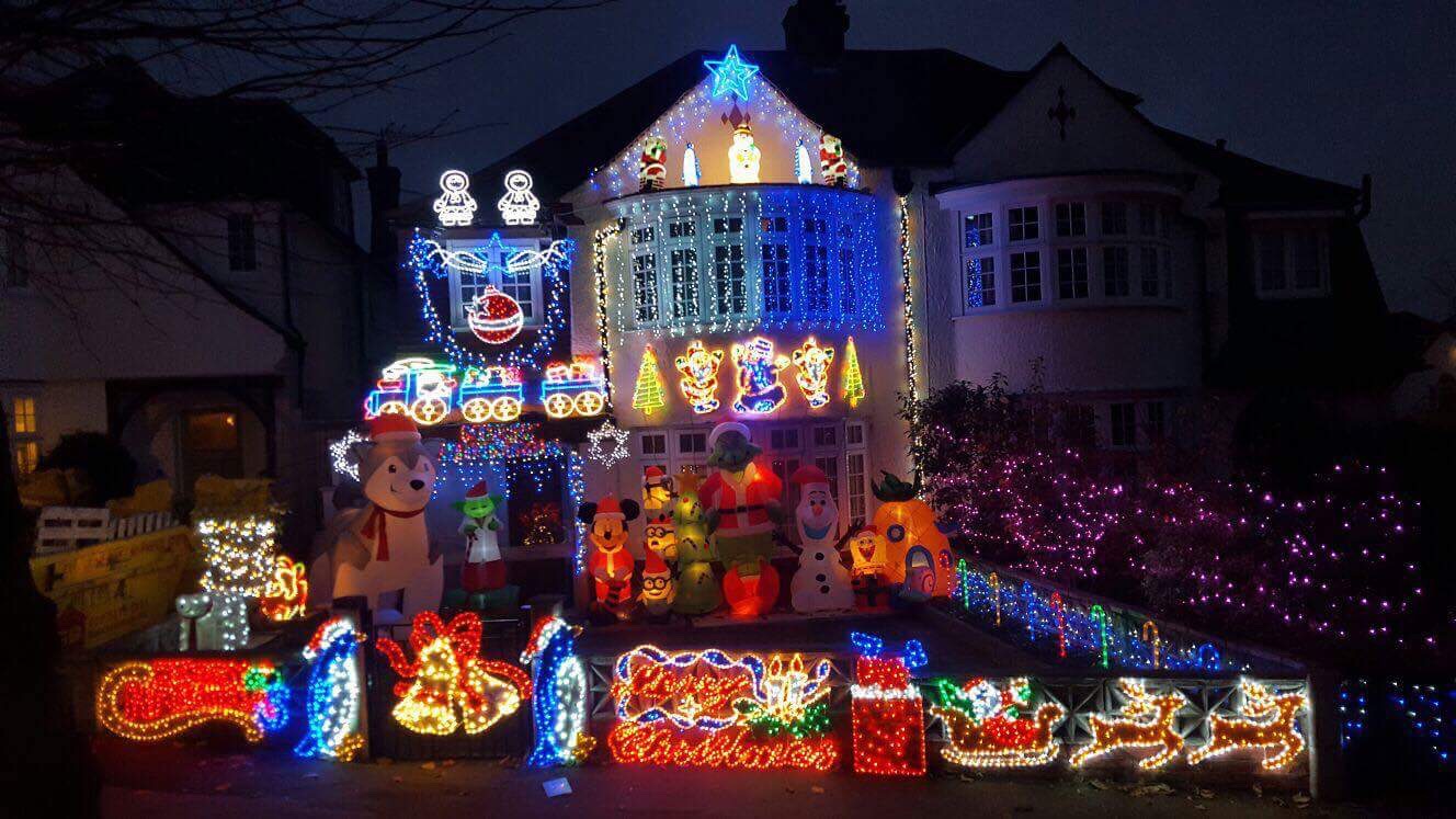 Neighbour sends note to Christmas lights house: ‘Your display is so bad I’m moving’ Christmas lights Highgate