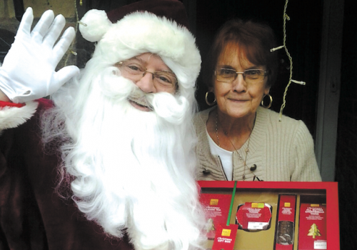 Xmas Hamper Appeal: How you can help make sure nobody gets forgotten! Rita Fitzgerald Hampers 2016 Christmas (Ceri Thomas Santa)