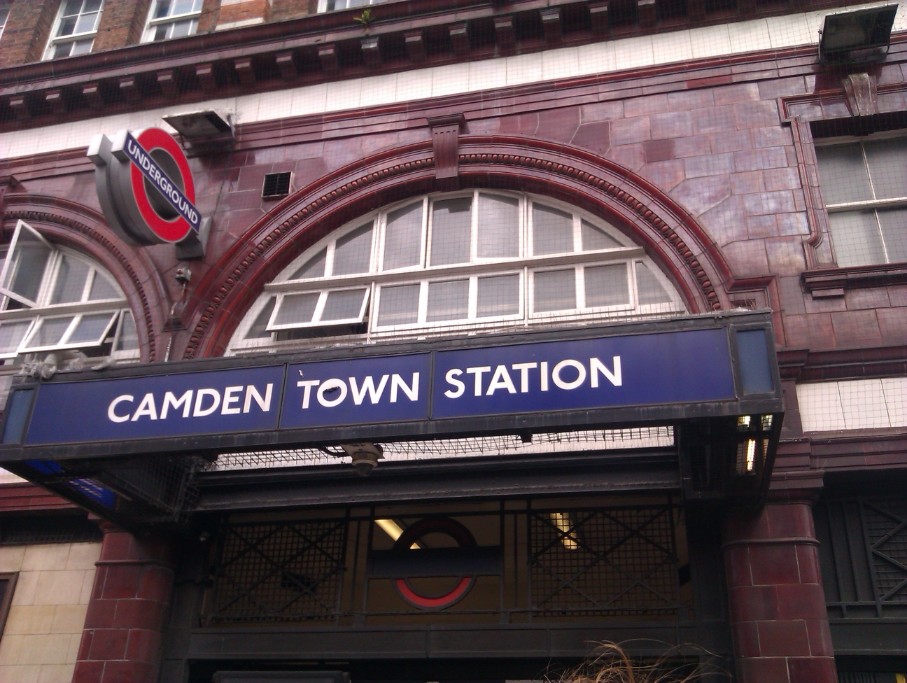 Camden Town-Underground Station004-2013