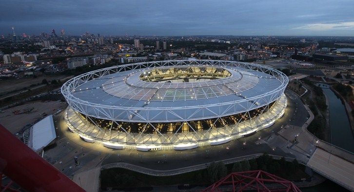 West Ham dent Spurs title bid with derby win FloodlitLondonStadium