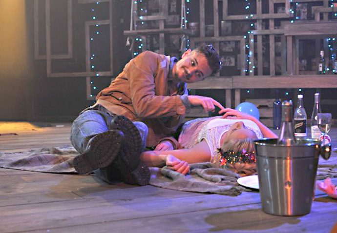 Review: Gin For Breakfast, at Tristan Bates Theatre GIN FOR BREAKFAST_credit Tanya Feldman