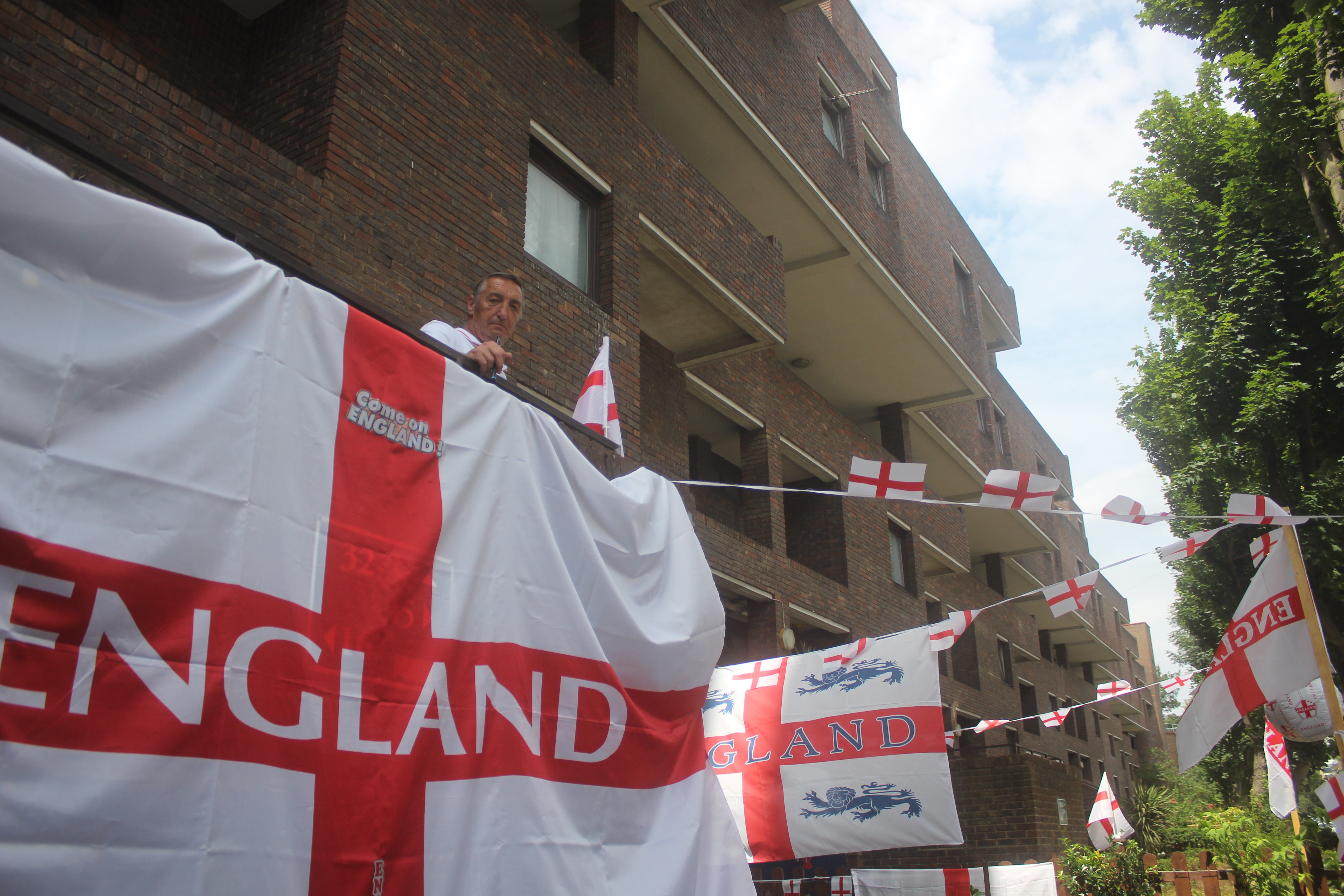 hugh-football-fan