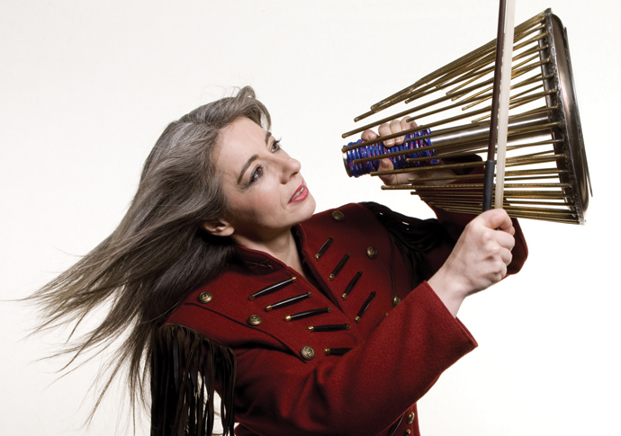 Evelyn Glennie [credit Jim Callaghan] square copy