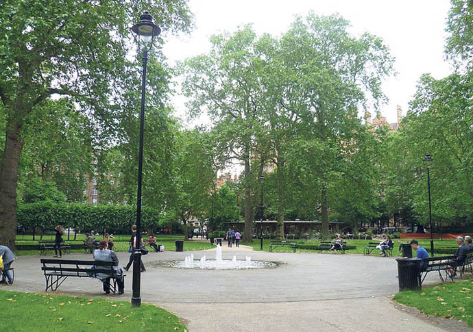 russell square gardens Philafrenzy wiki cc