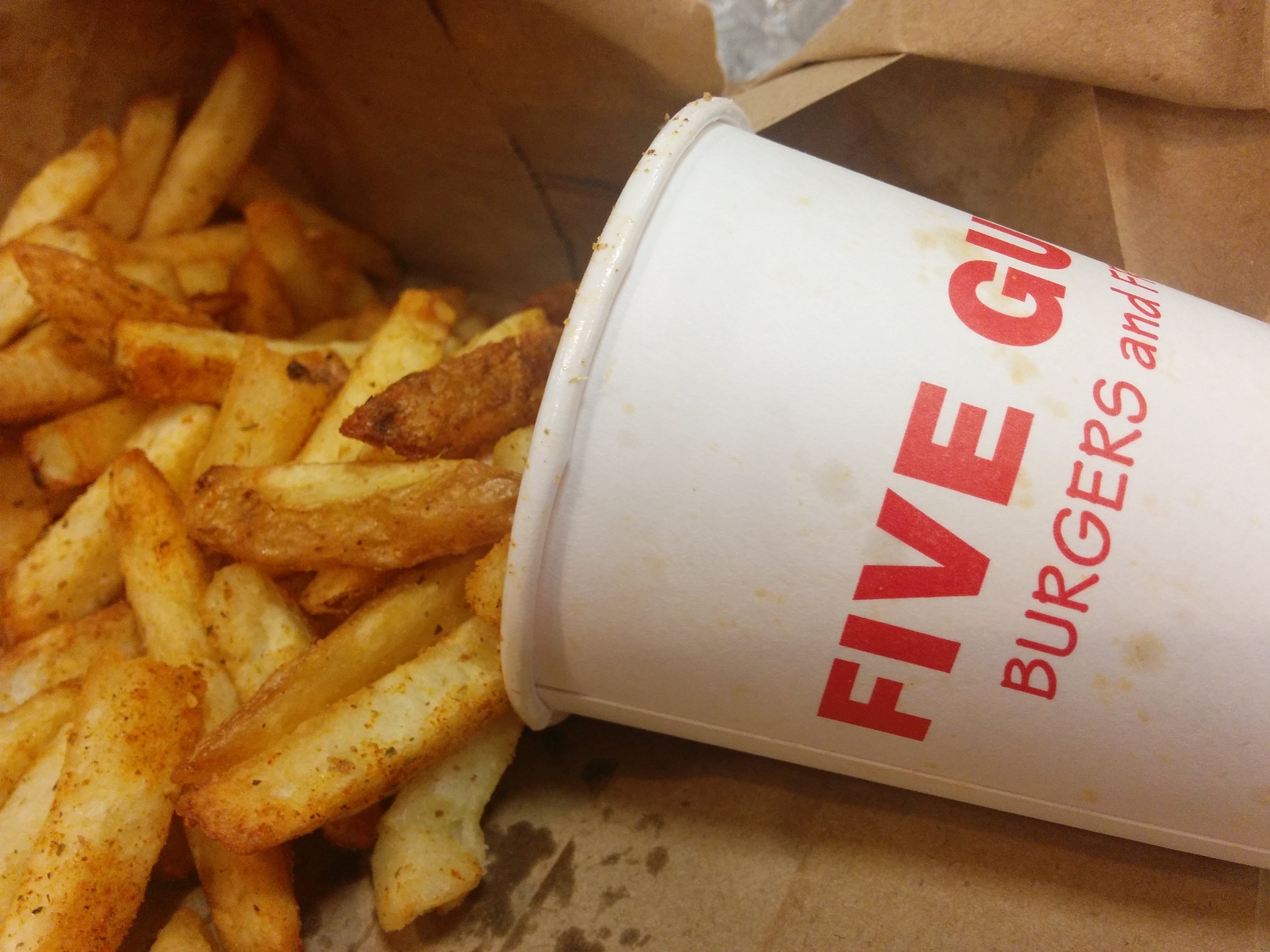 five-guys-1791398_1920
