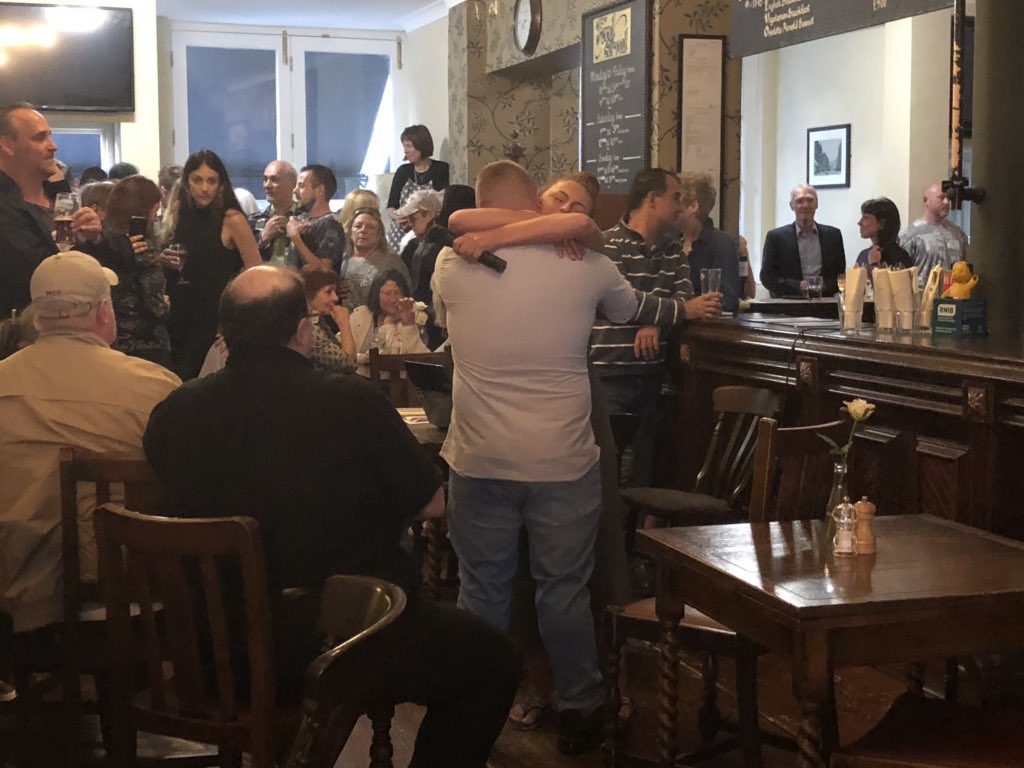 John Henderson: Brother and sister meet for the first time after bookseller’s death XQzC4oMs