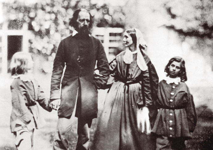 Alfred_Tennyson_1st_Baron_Tennyson_and_family