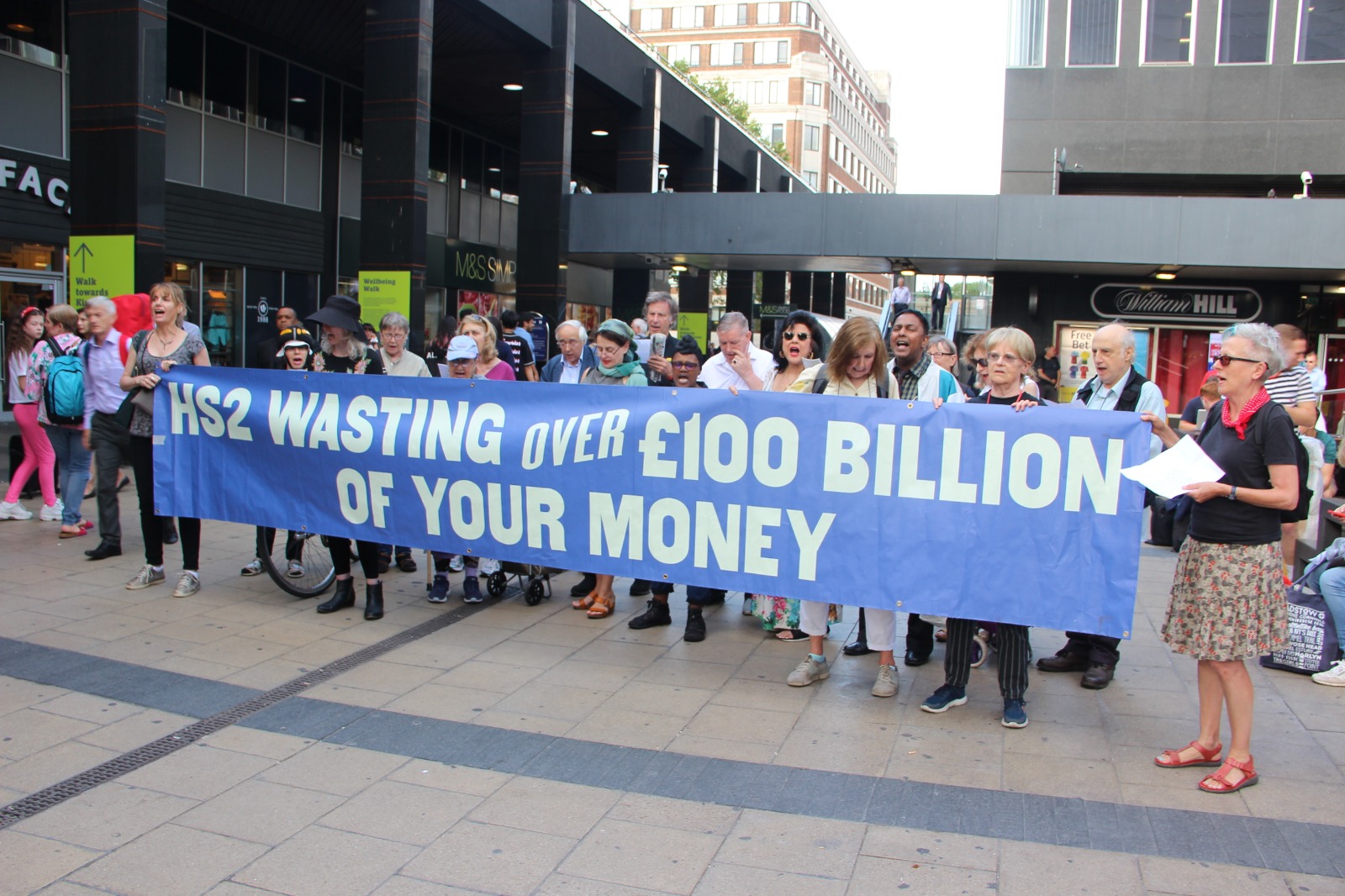 hs2 protest camden Image 2019-08-07 at 22.18.08