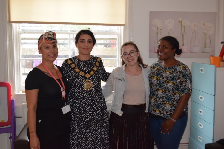 maryam eslamdoust solace camdennewjournal Image 2019-10-16 at 23.12.03