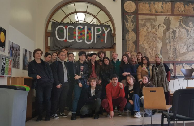 Students occupy UCL building in support of striking lecturers ucl