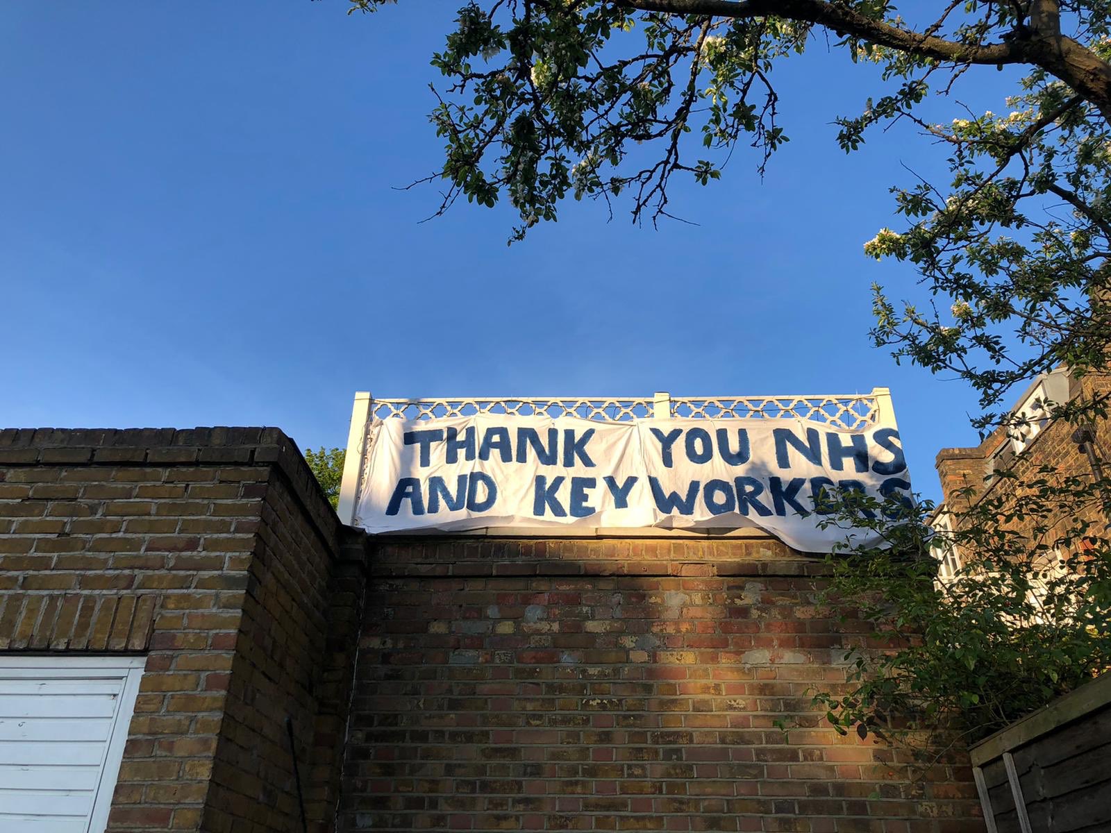 Staff at Whittington mourn two colleagues after porter and nurse die from coronavirus EVlQ9CqWoAAkC-3 (1)