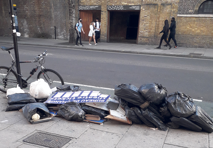 Fly tipping_Chalk Farm Road
