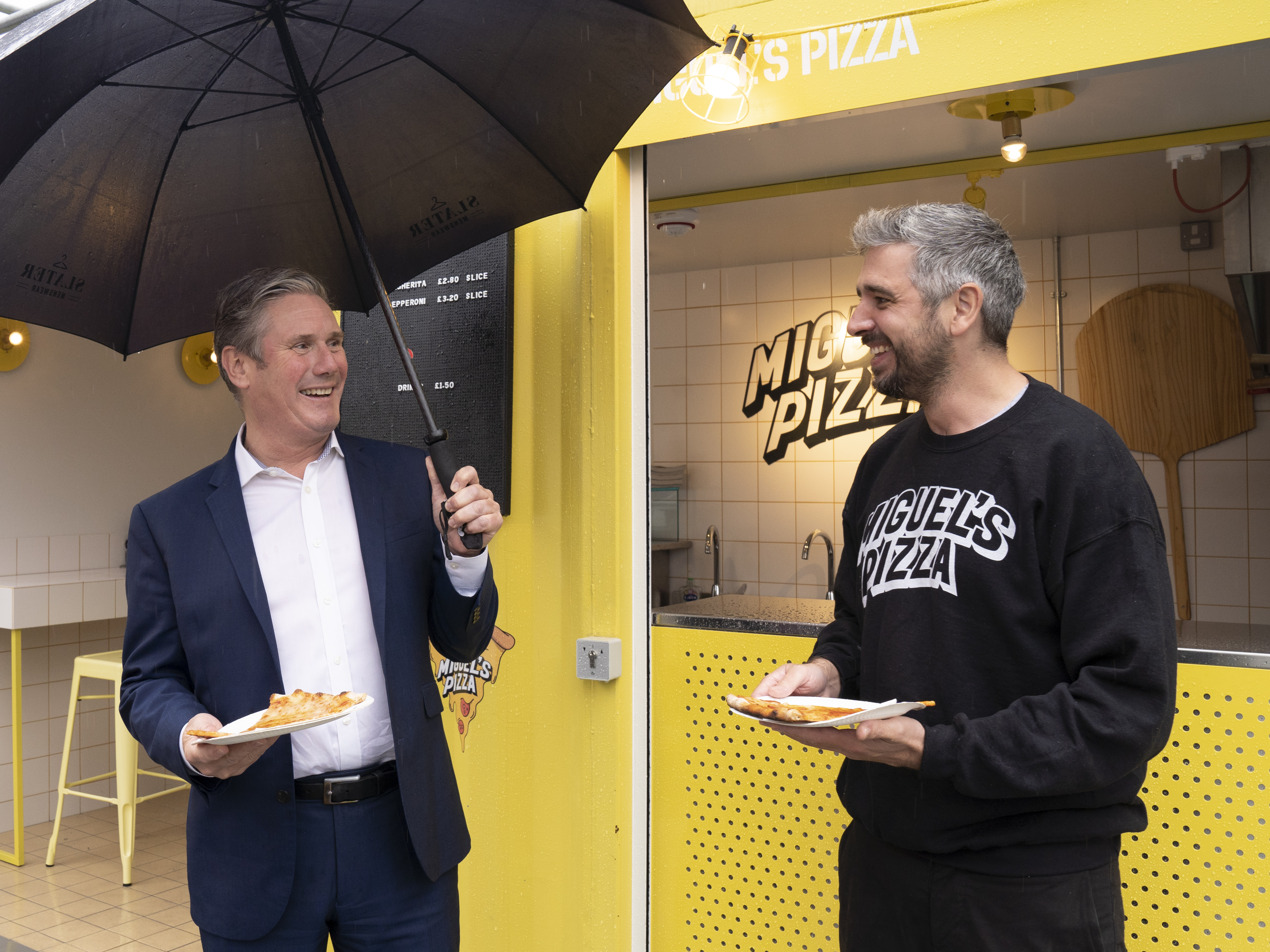Kier Starmer visits Miguels Pizza, Buck St Market, Camden to support local indendent traders.
