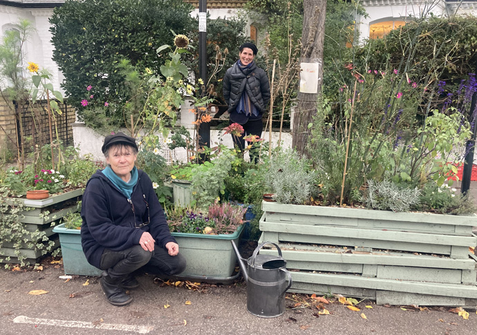 ‘Let residents make Islington greener’ Helena Farstad and neighbour Lynne Frideli IMG_3917
