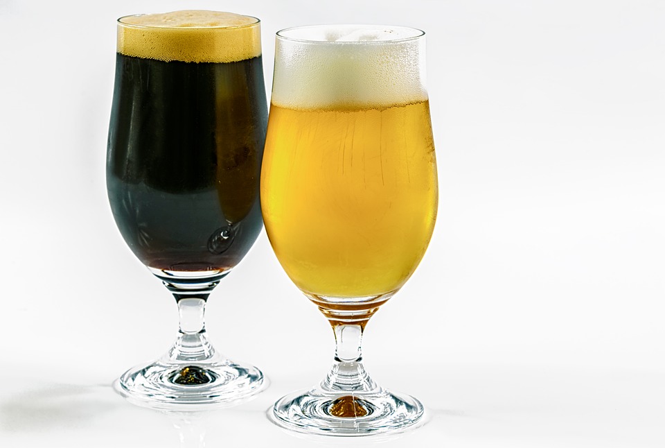Coronavirus: Christmas Support Payment applications close this weekend two-types-of-beer-1978012_960_720