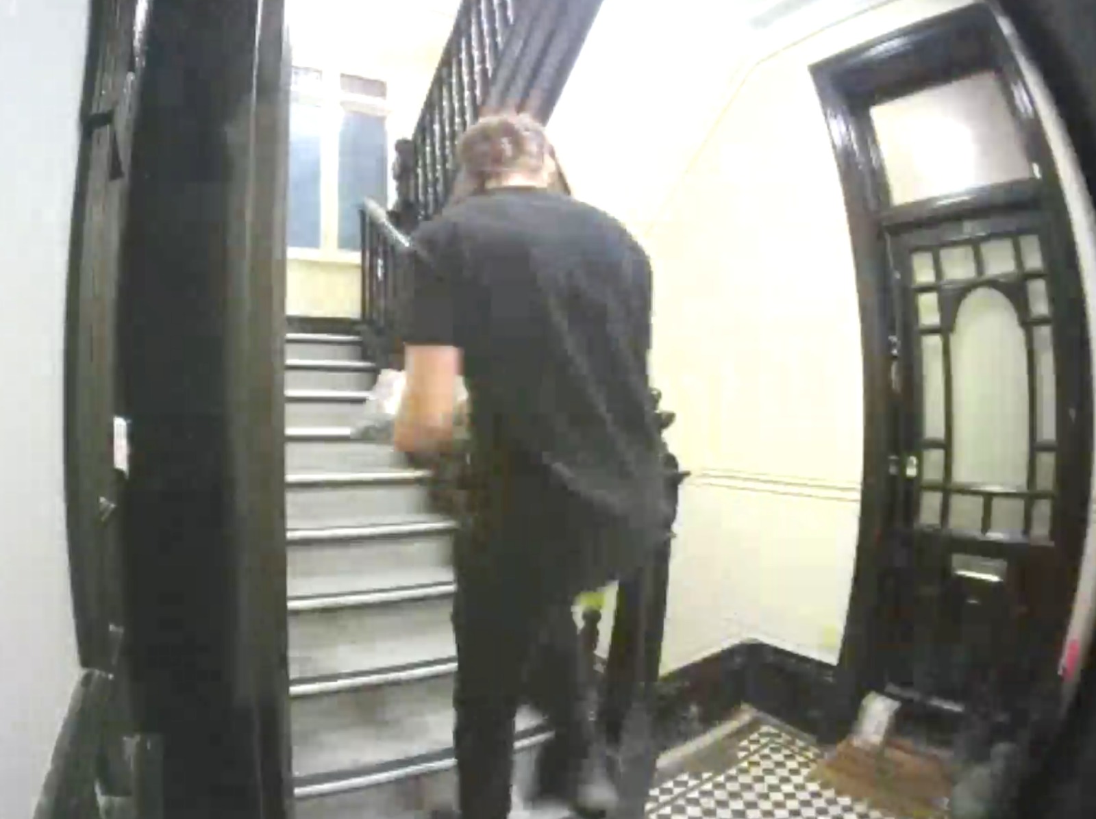 Doorbell camera shows delivery driver TAKING package from doorstep april15cnj Image 2021-04-15 at 11.49.49 (9)
