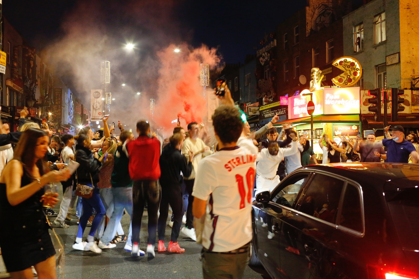 Fans go wild in the streets as England win semi-final englanddemark Image 2021-07-08 at 07.53.21 (2)