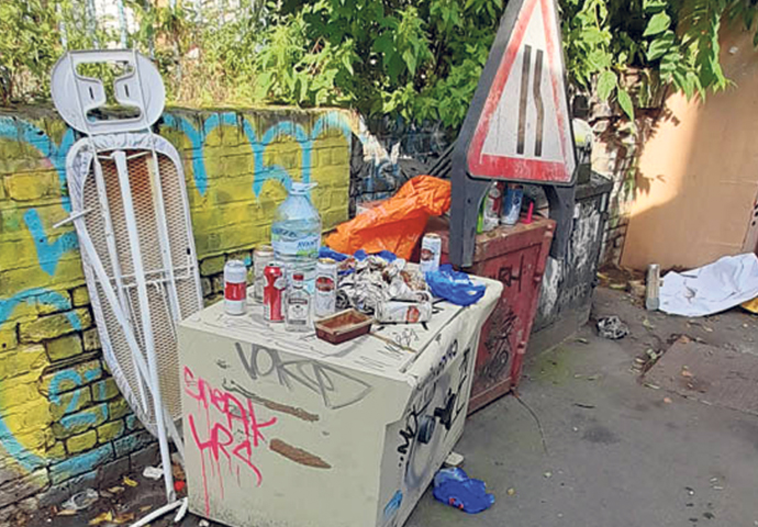 Fly-tipping 1_Miller Street alleyway