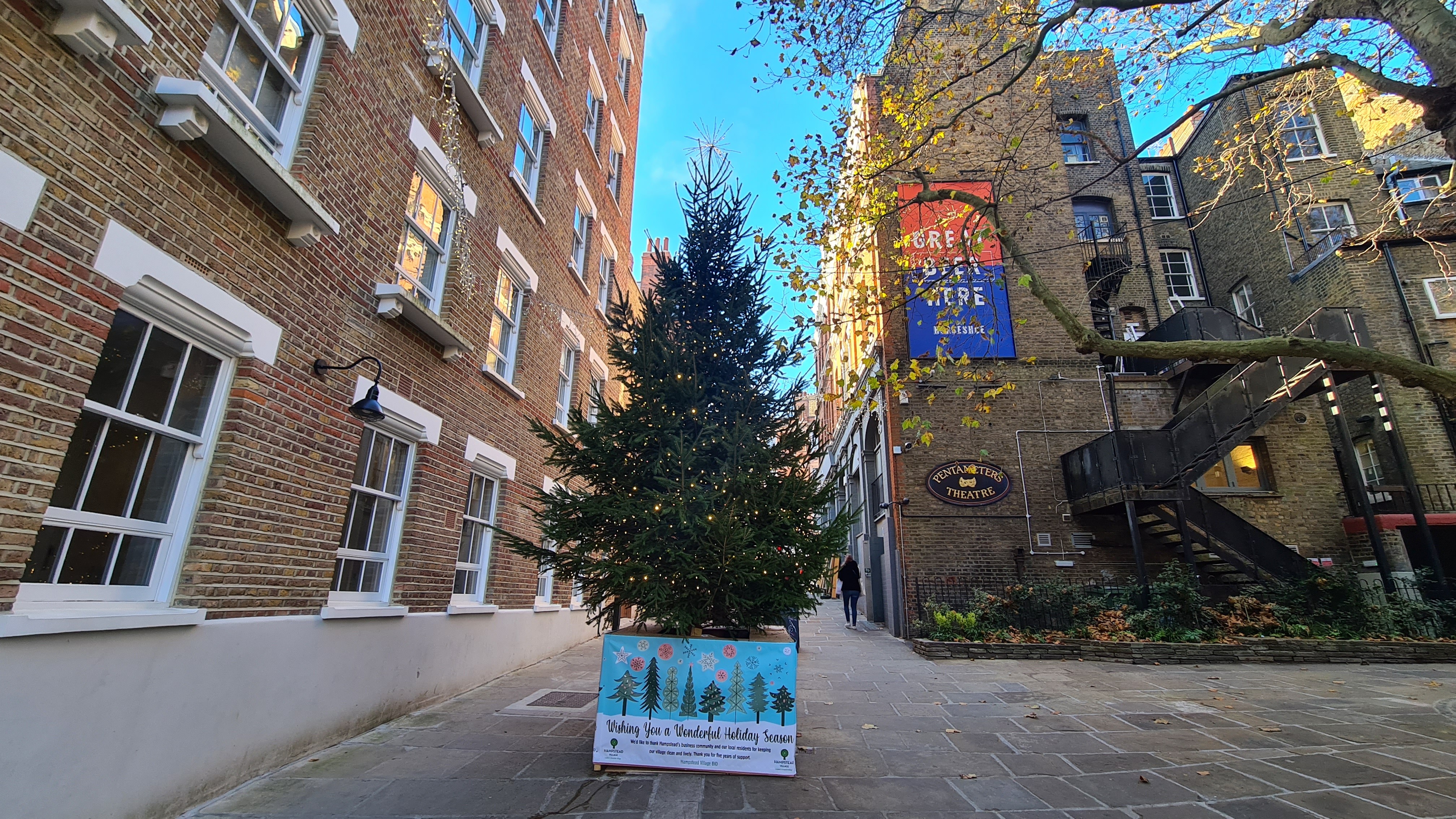 BID Xmas Tree 1