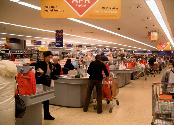 Supermarket_check_out velela CC BY-SA 3.0
