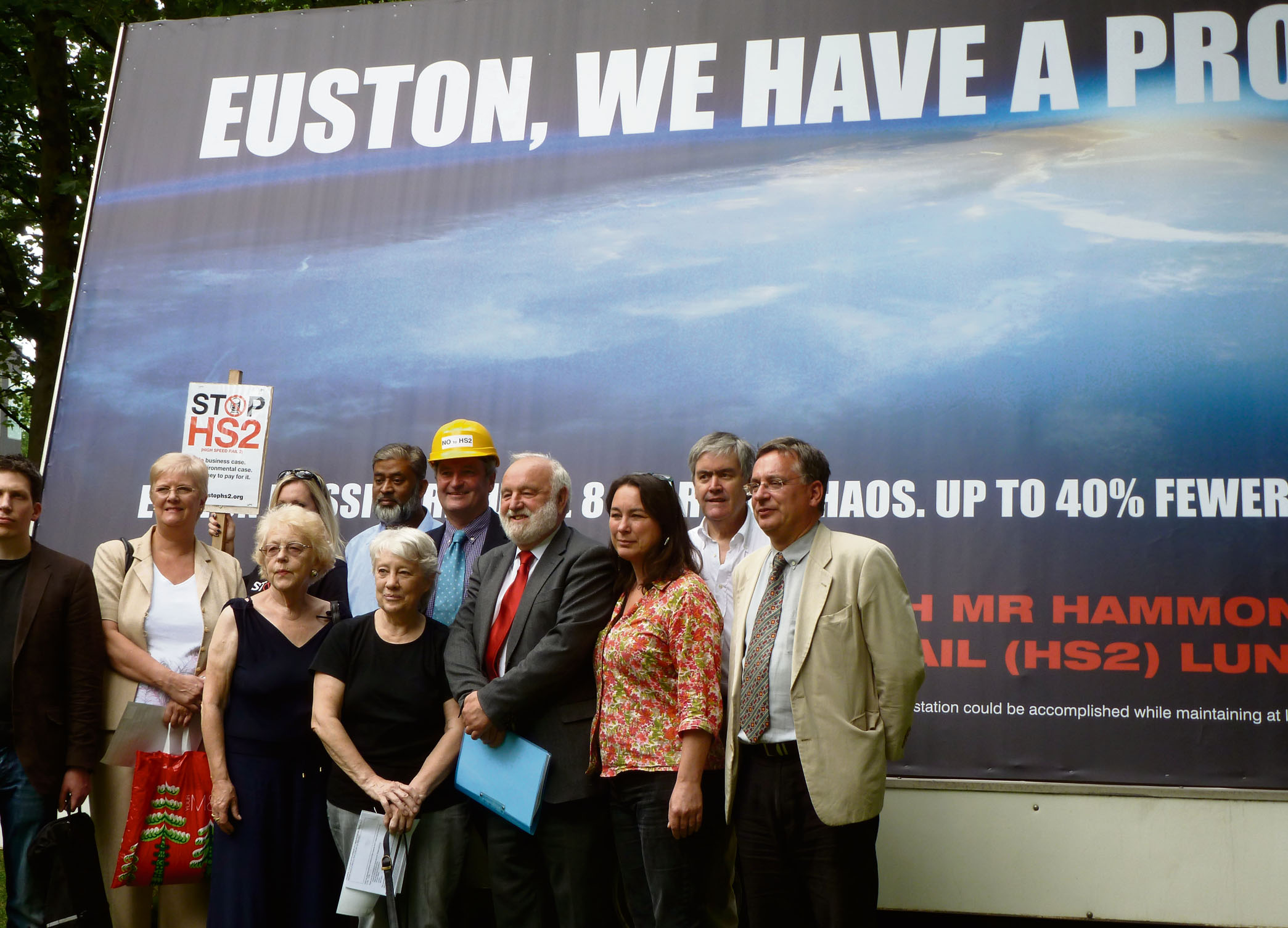 Frank Dobson standing up against HS2