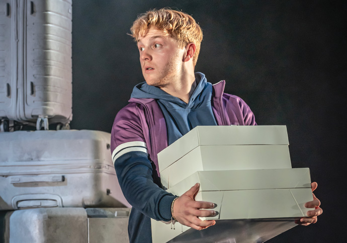 Sam Tutty in Two Strangers credit Marc Brenner