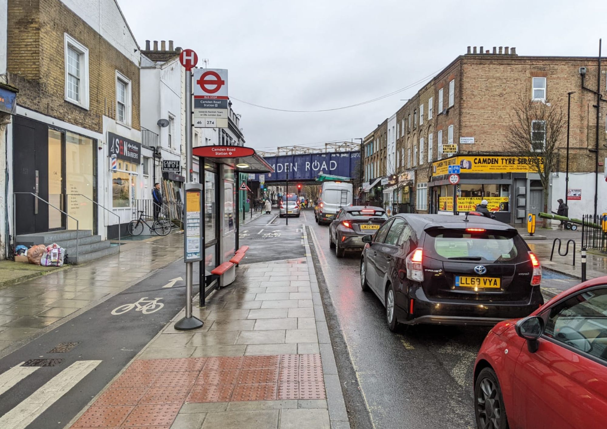 Campaign against ‘floating bus stops’ reaches Downing Street floating bus stop royal college street