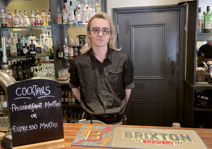 Politician sees off thief and calls for action cocktails