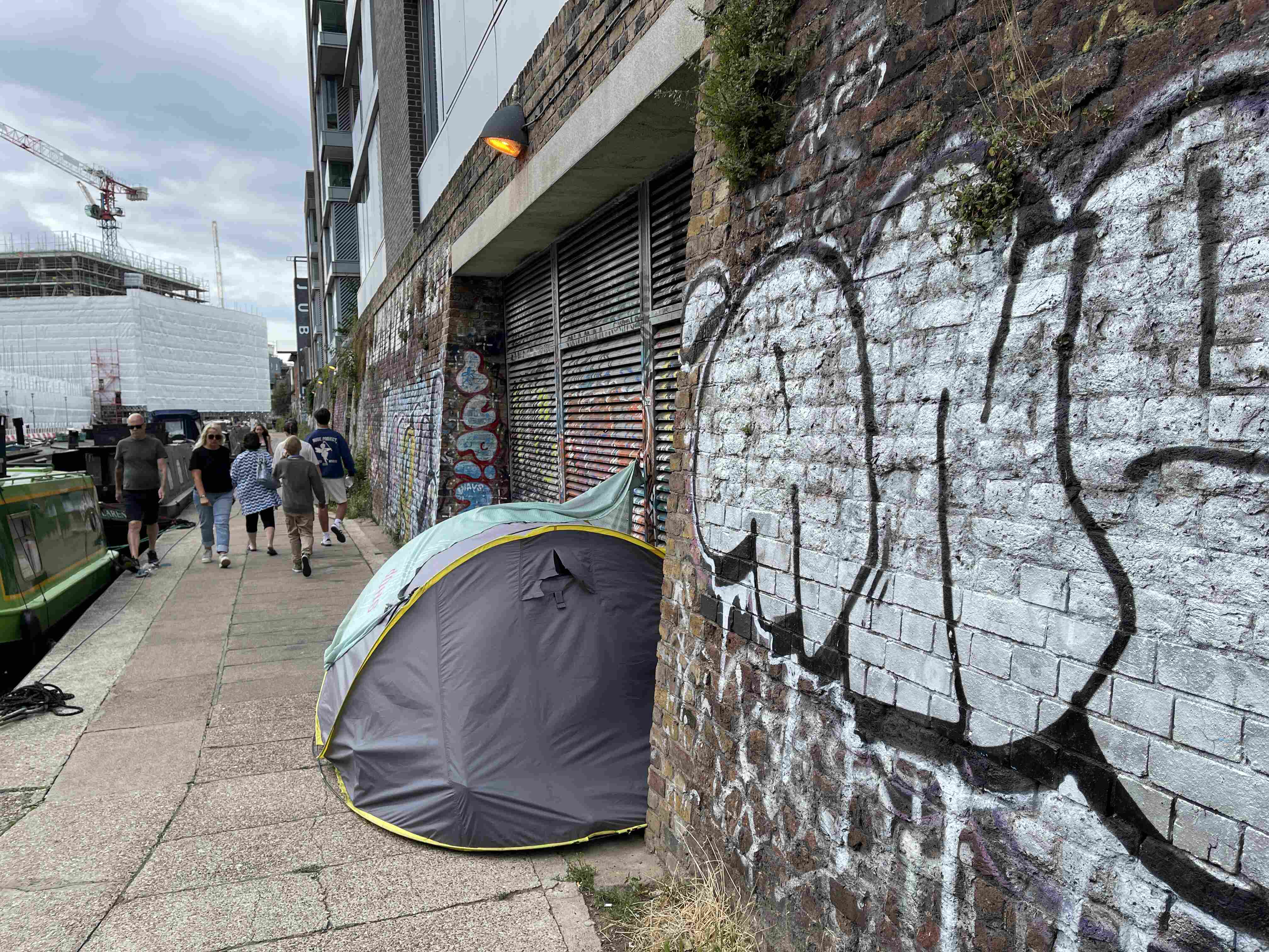 Homeless man wins appeal against ban on holding cup Homeless tent on towpath of Regent's Canal