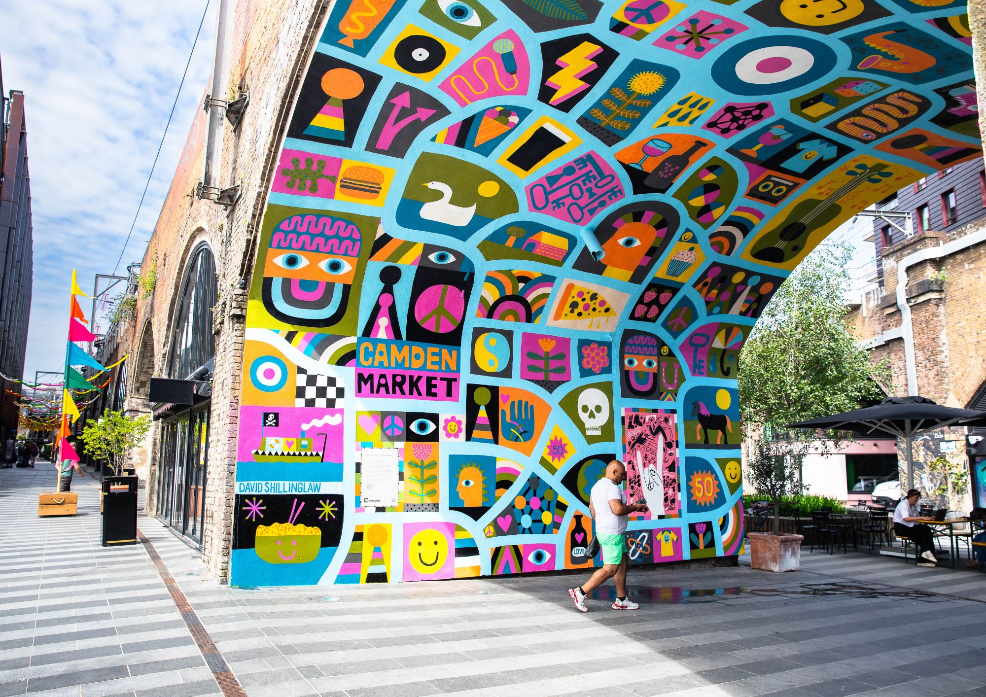 CREDIT BUILDHOLLYWOOD Camden Lock mural