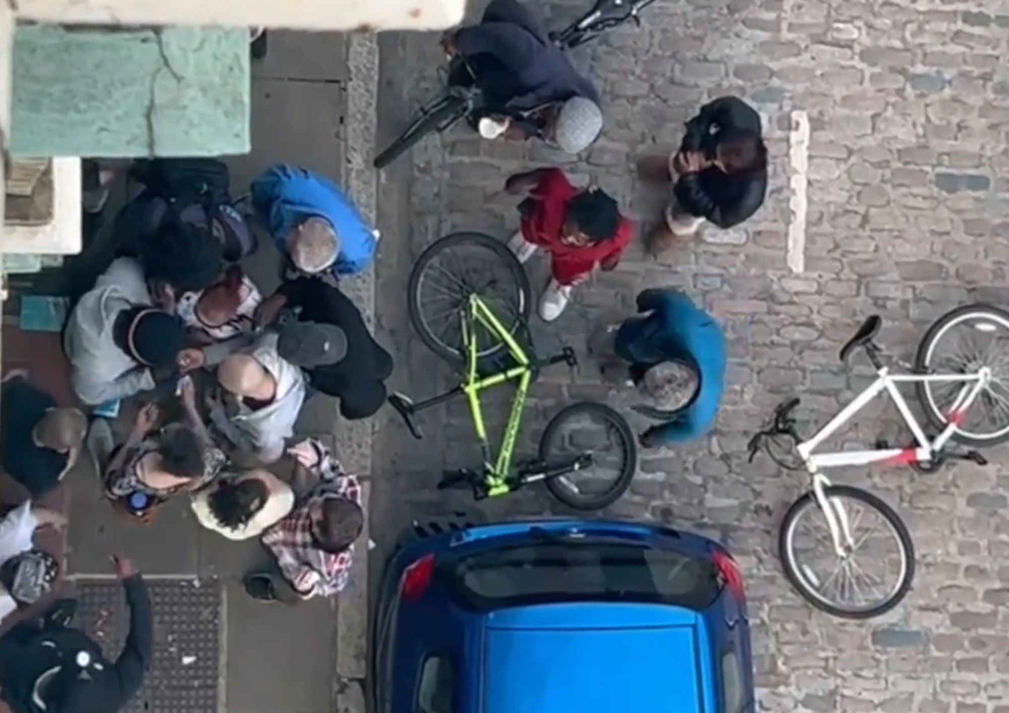 We don’t live in a perfect world, police tell residents in drug deal street wicklow street (4)