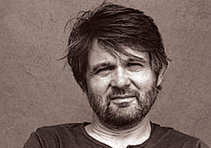 Voice male Mark Bowles