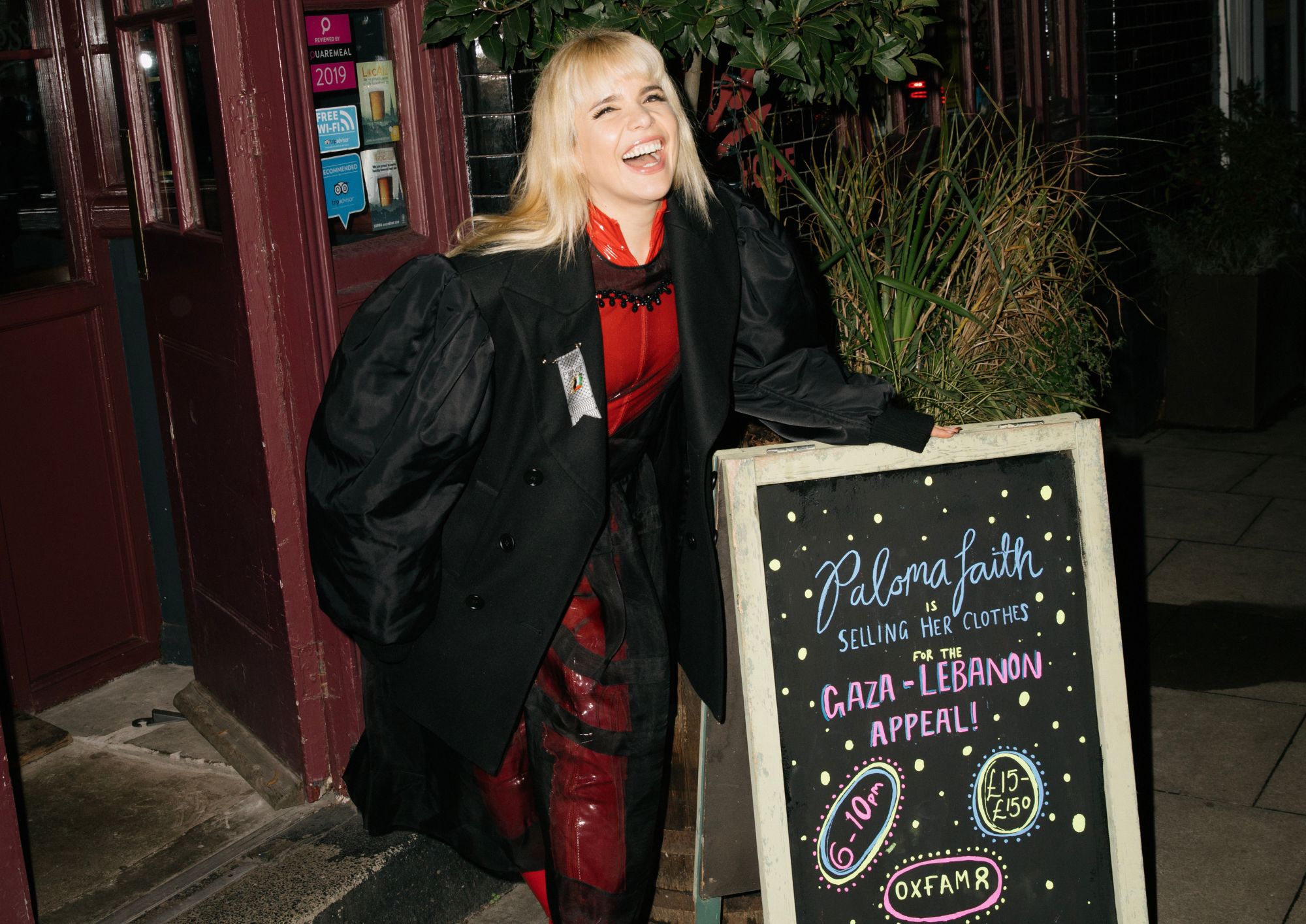 Paloma Faith sells outfits in pub for Gaza aid Paloma faith
