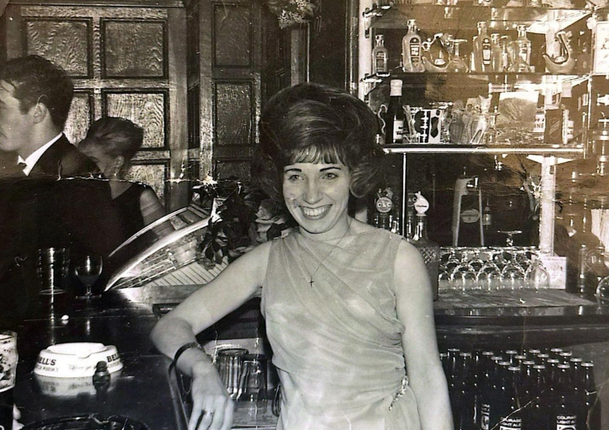 How Maureen took no nonsense behind the bar at ‘gangster pub’ gangster pub (1)