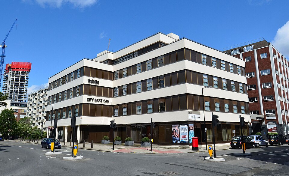 CREDIT Adrian Grycuk Thistle_City_Barbican_Hotel_in_London_2014