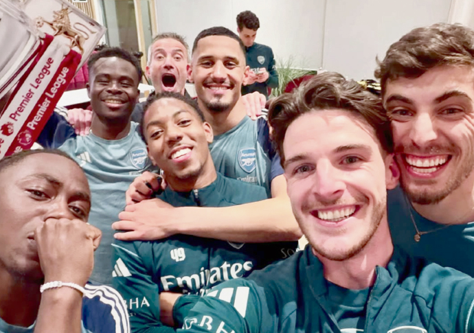 It all worked out… in the end Arsenal_Declan Rice and his teammates celebrate
